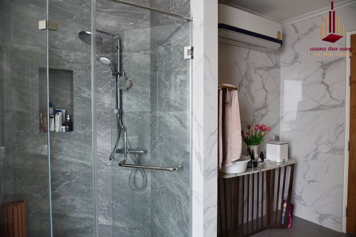 ขายคอนโดวงเวียนใหญ่ เจริญนคร : ✨ For Sale: Watermark Chaophraya River Condo ✨  💰 Only 50,000,000 THB