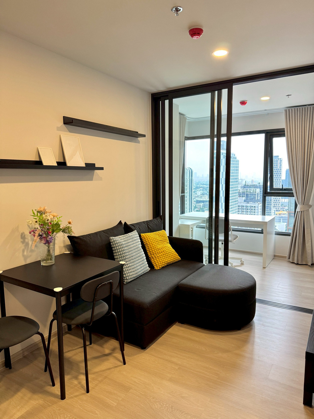 ให้เช่าคอนโดอ่อนนุช อุดมสุข : ให้เช่า  Aspire Onnut Station  ติดถนนสุขุมวิท ใกล้ BTS อ่อนนุช เพียง 200 ม