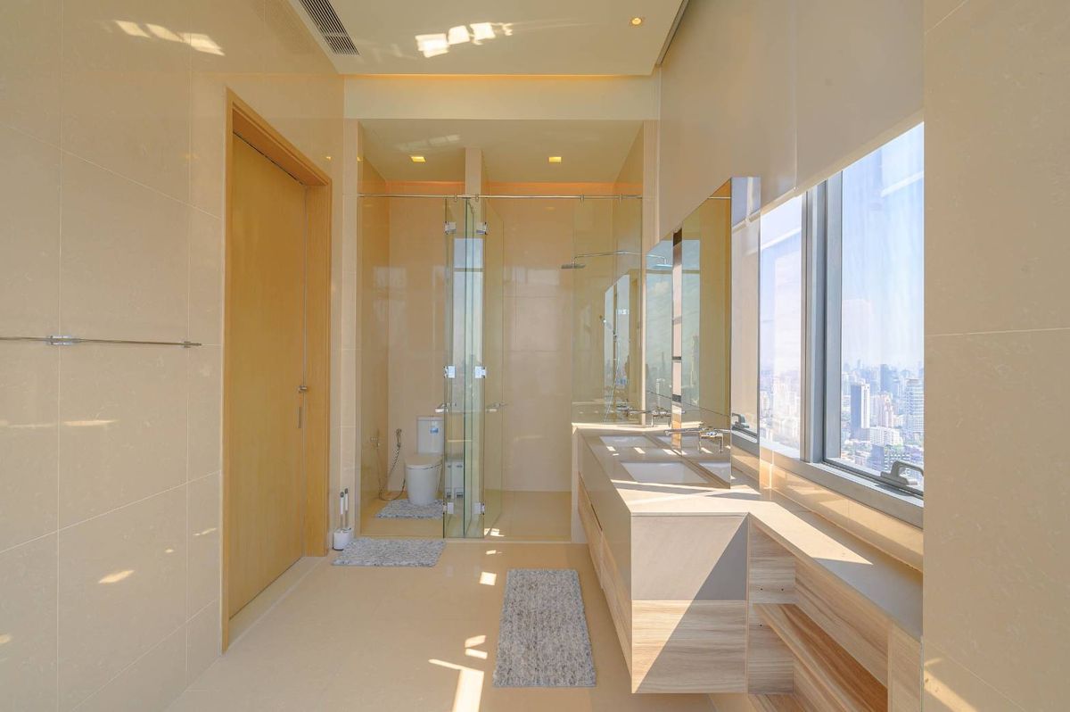 ขายคอนโดสุขุมวิท อโศก ทองหล่อ : 🔥 ขายด่วน 🔥	โครงการสุดหรู 158 Sq.m. 2 bedroom Big size ห้องสวย เป็นส่วนตัว วิวดีมาก  Call 0619824959			 				 	