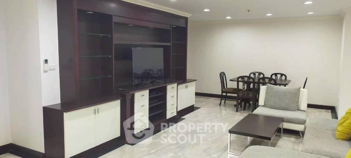 For RentCondoSukhumvit, Asoke, Thonglor : 2-BR Condo at Baan Suanpetch Condominium near BTS Phrom Phong