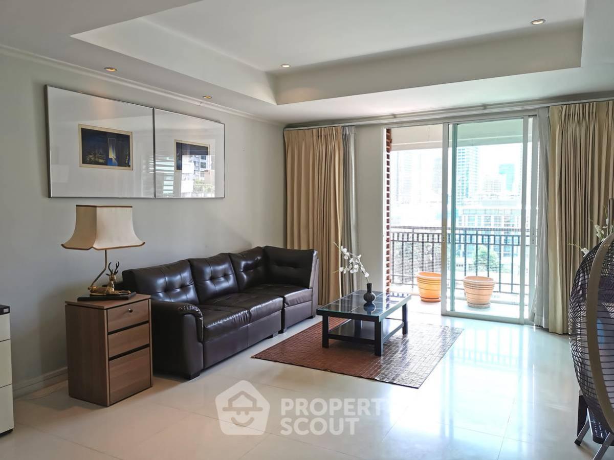 For RentCondoNana, North Nana,Sukhumvit13, Soi Nana : 2-BR Condo at The Oleander near BTS Nana