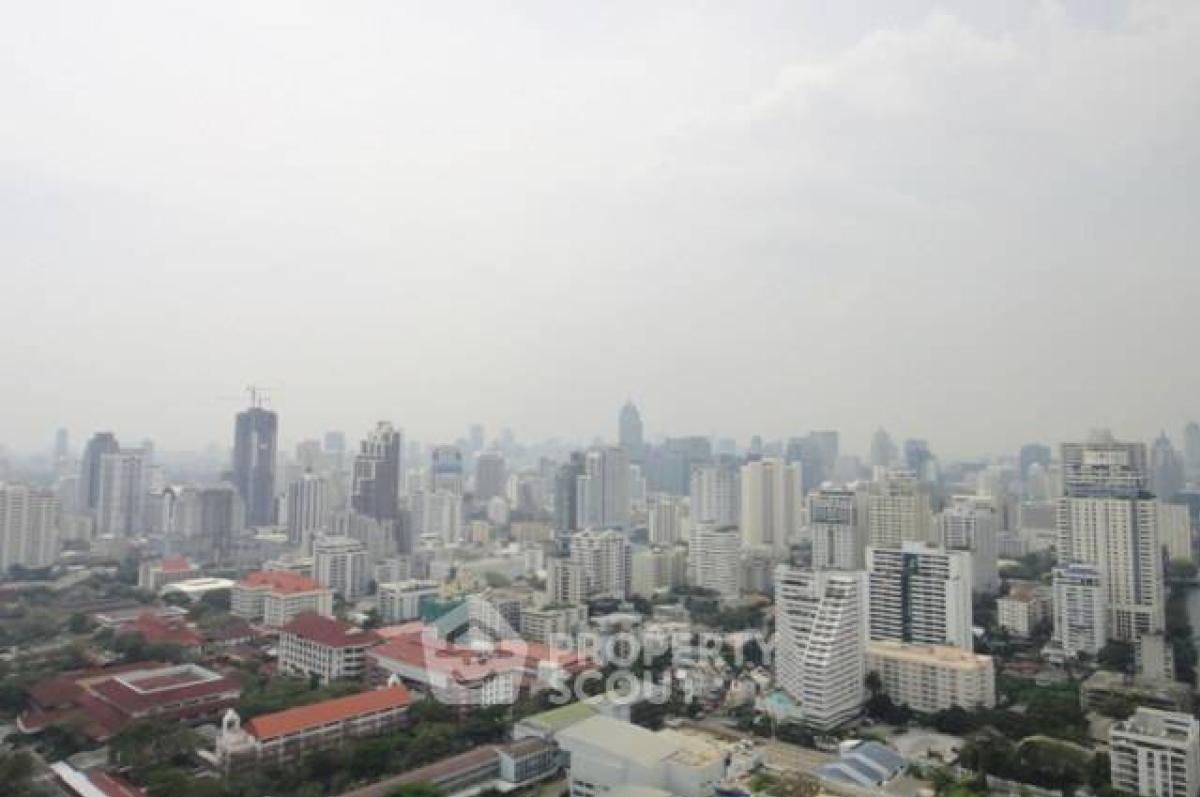 For RentCondoRama9, Petchburi, RCA : 2-BR Condo at Villa Asoke near MRT Phetchaburi