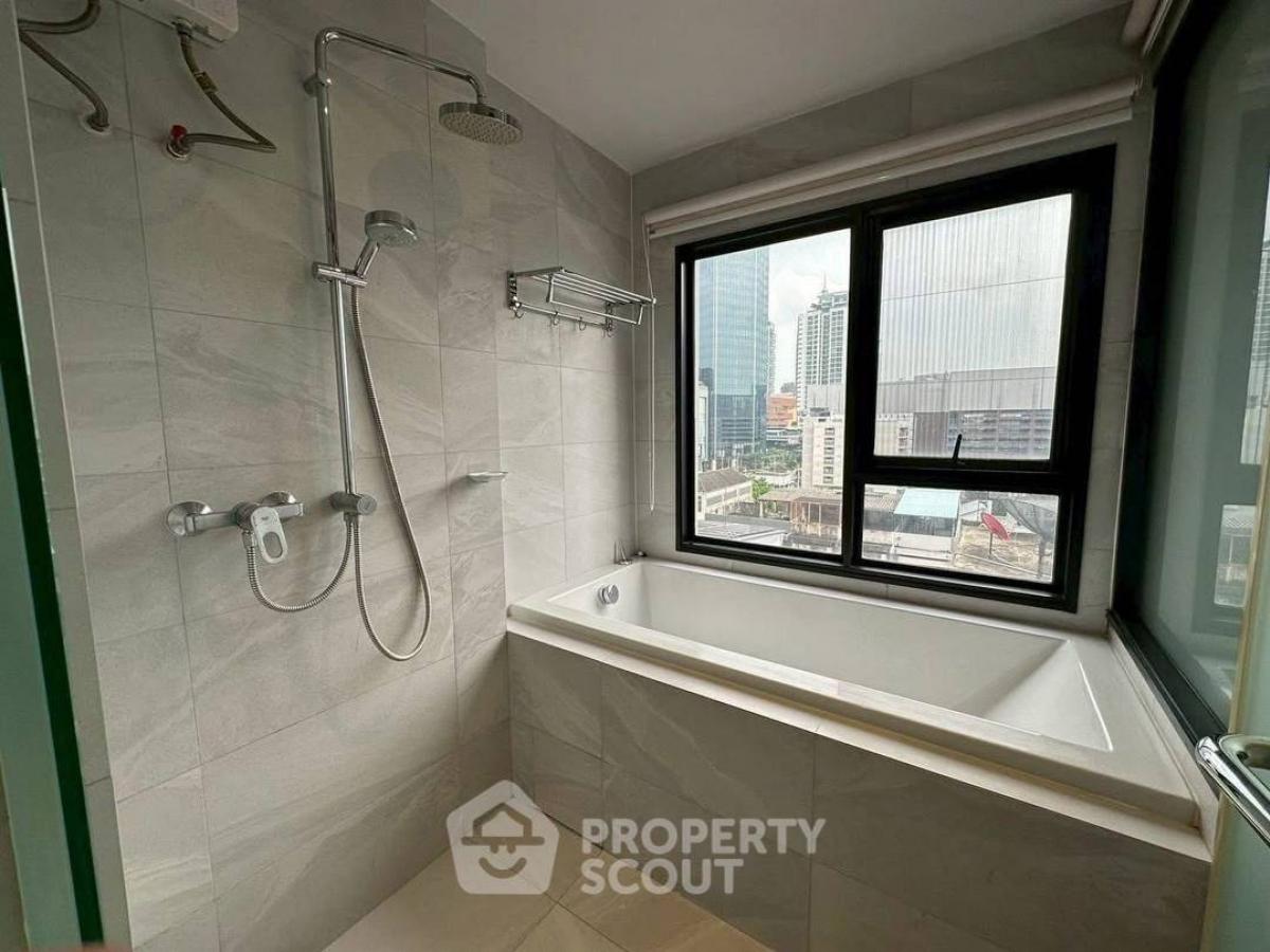 For SaleCondoSukhumvit, Asoke, Thonglor : 2-BR Condo at Rhythm Ekkamai near BTS Ekkamai