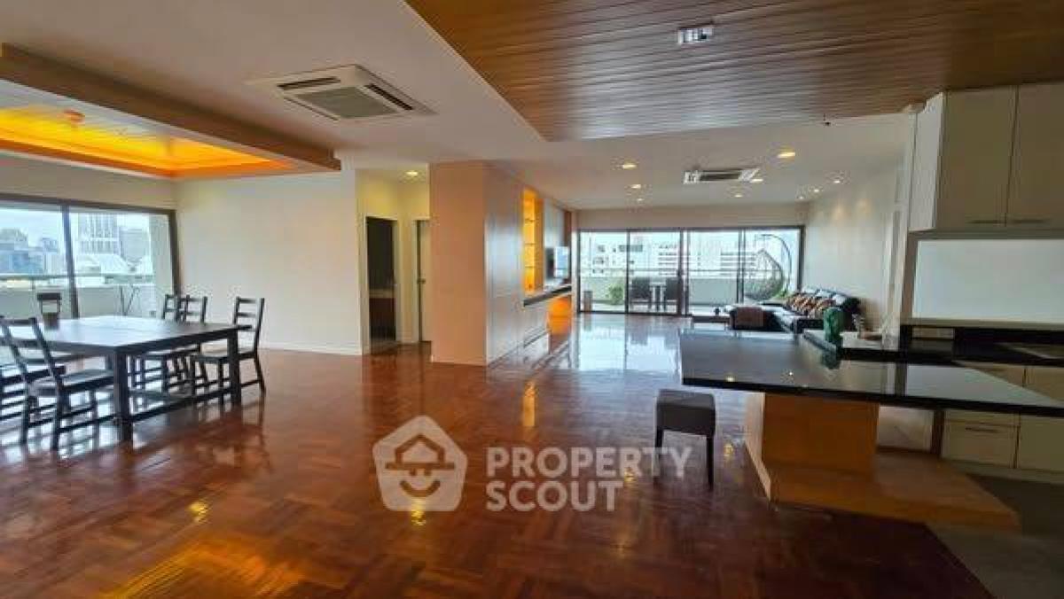 ให้เช่าคอนโดคลองเตย กล้วยน้ำไท : คอนโด 3-ห้องนอน ที่ ทาวเวอร์ พาร์ค ใกล้ ARL มักกะสัน