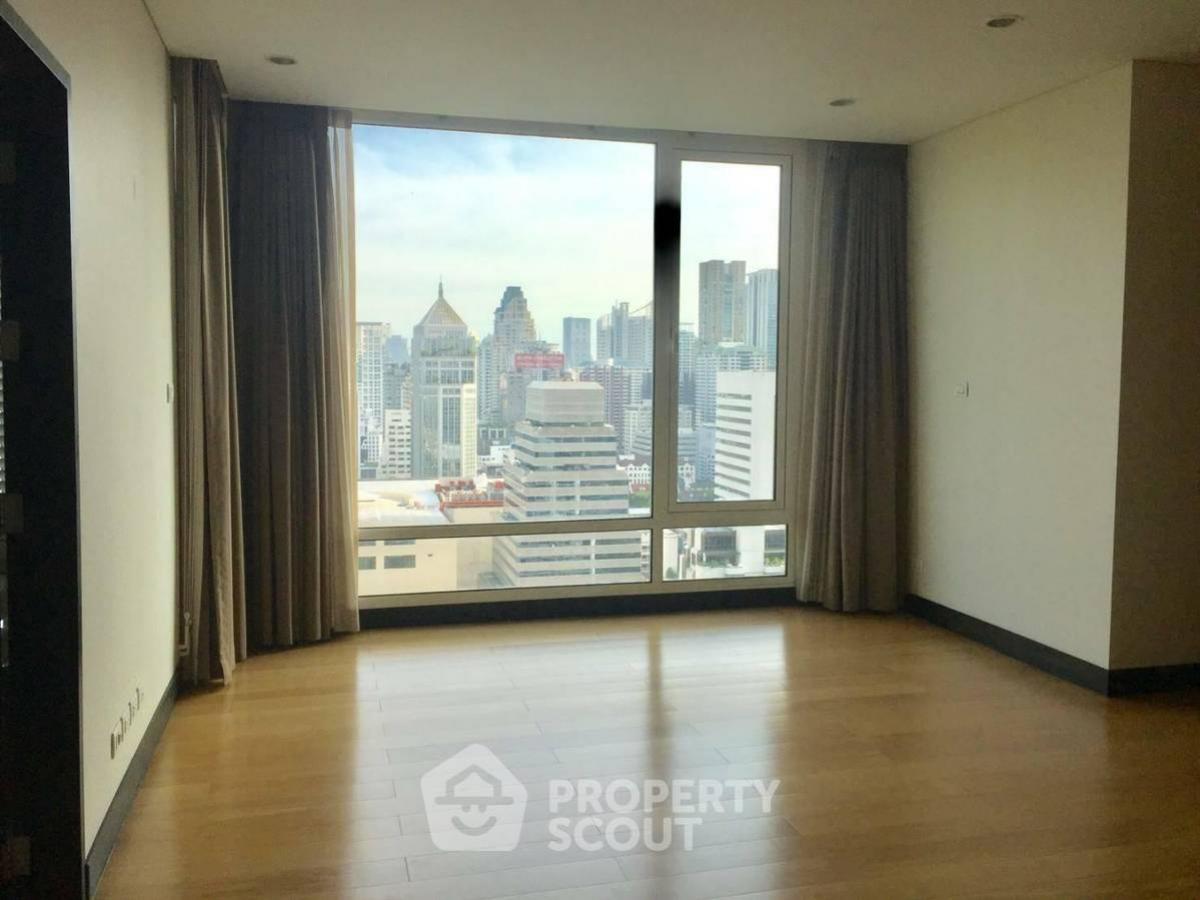 For RentCondoWitthayu, Chidlom, Langsuan, Ploenchit : 3-BR Condo at The Park Chidlom near BTS Chit Lom