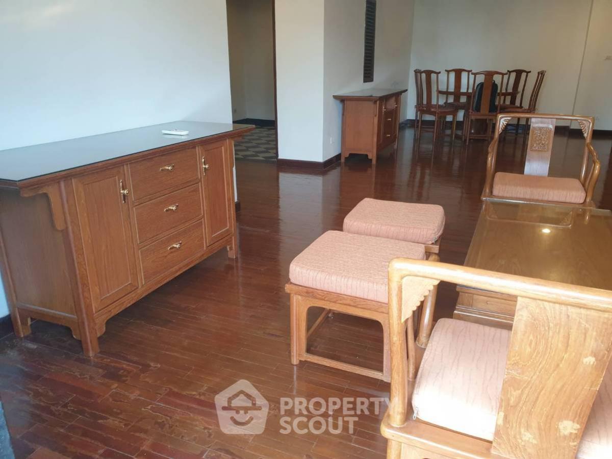 For RentCondoSukhumvit, Asoke, Thonglor : 2-BR Condo at Le Premier 2 Condominium near BTS Thong Lor