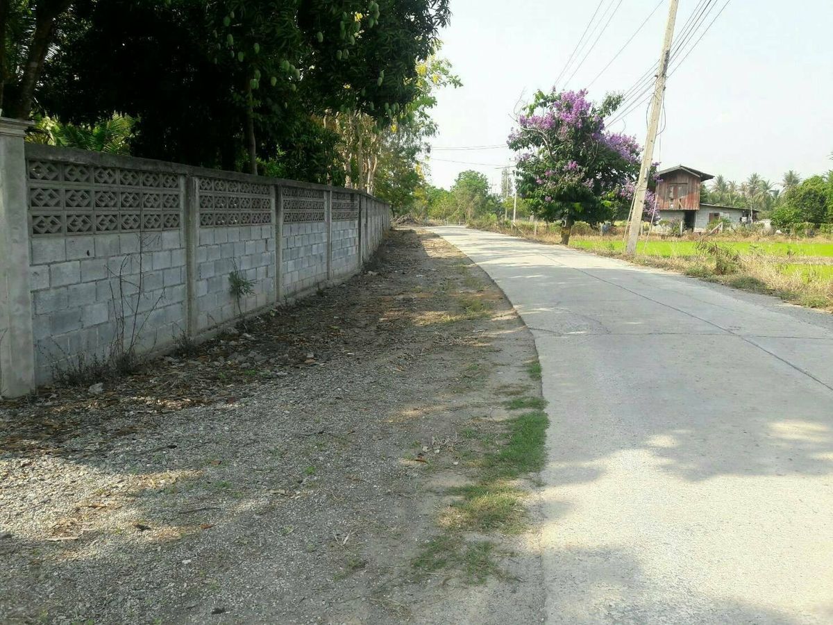 ขายบ้านสุพรรณบุรี : เรือนไทยหมู่ชุดใหญ่ไม้สัก รูปแบบมาตรฐาน ตกแต่งสไตล์รีสอร์ท 