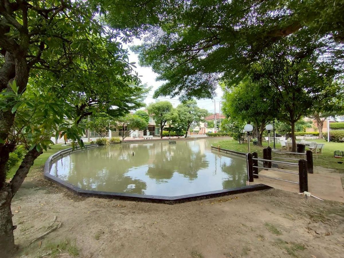 TownhomeSamut Prakan,Samrong : 3 -storey townhome for sale, Supalai Village, Sukhumvit - Srinakarin, near Bitec Bangna (N.1715)