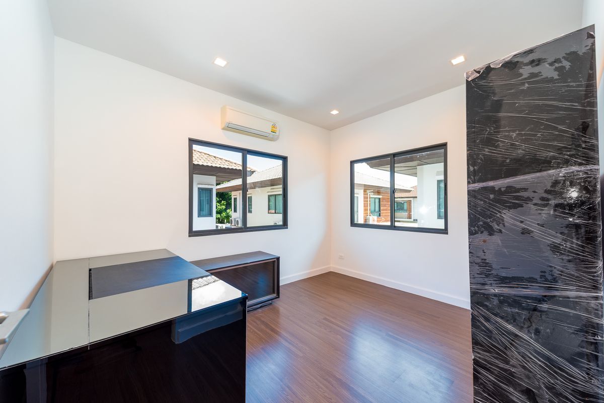 ขายบ้านนวมินทร์ รามอินทรา : บุราสิริ พหลโยธิน - สายไหม บ้านเดี่ยว รีโนเวทใหม่ พร้อมย้ายเข้าอยู่