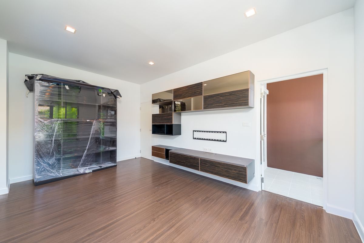 ขายบ้านนวมินทร์ รามอินทรา : บุราสิริ พหลโยธิน - สายไหม บ้านเดี่ยว รีโนเวทใหม่ พร้อมย้ายเข้าอยู่