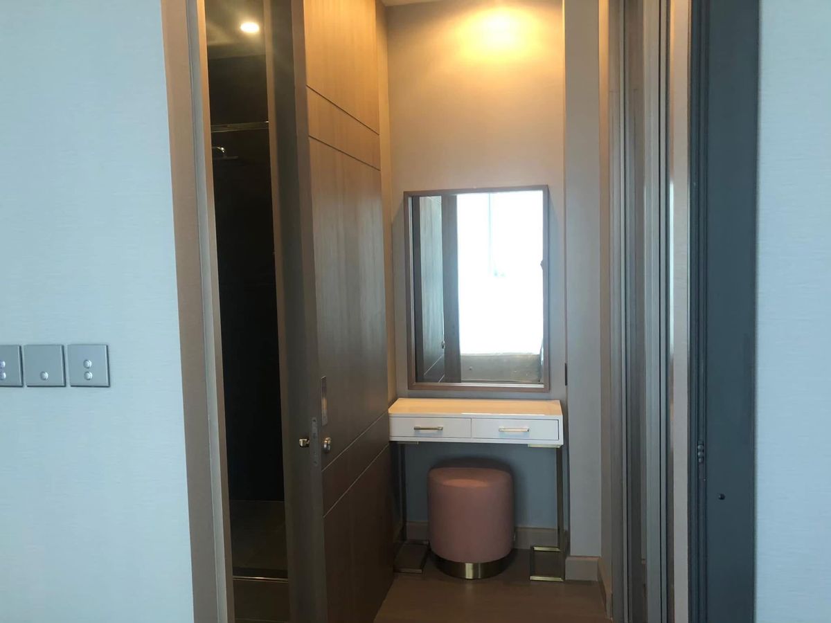 For SaleCondoRama9, Petchburi, RCA : Selling with the rental of The Esse at Singha Complex. Price 8,900,000 baht [JZS250919]