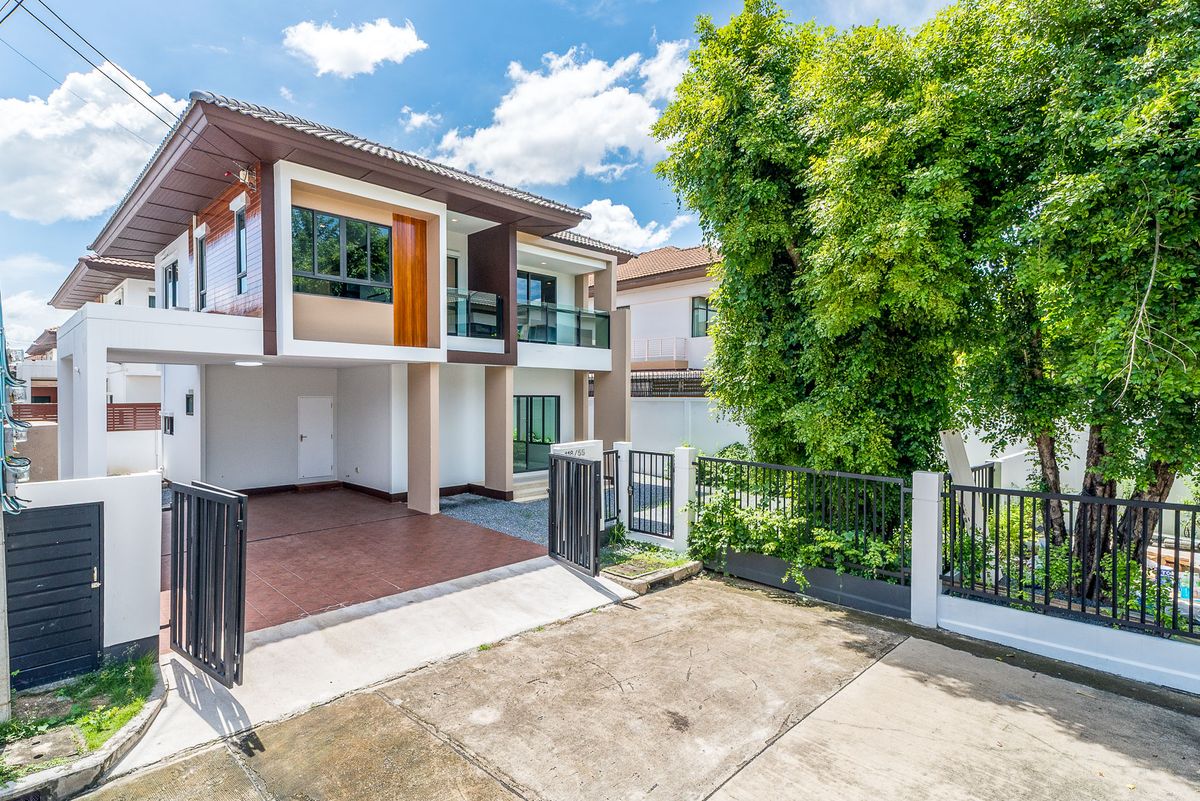 ขายบ้านนวมินทร์ รามอินทรา : บุราสิริ พหลโยธิน - สายไหม บ้านเดี่ยว รีโนเวทใหม่ พร้อมย้ายเข้าอยู่