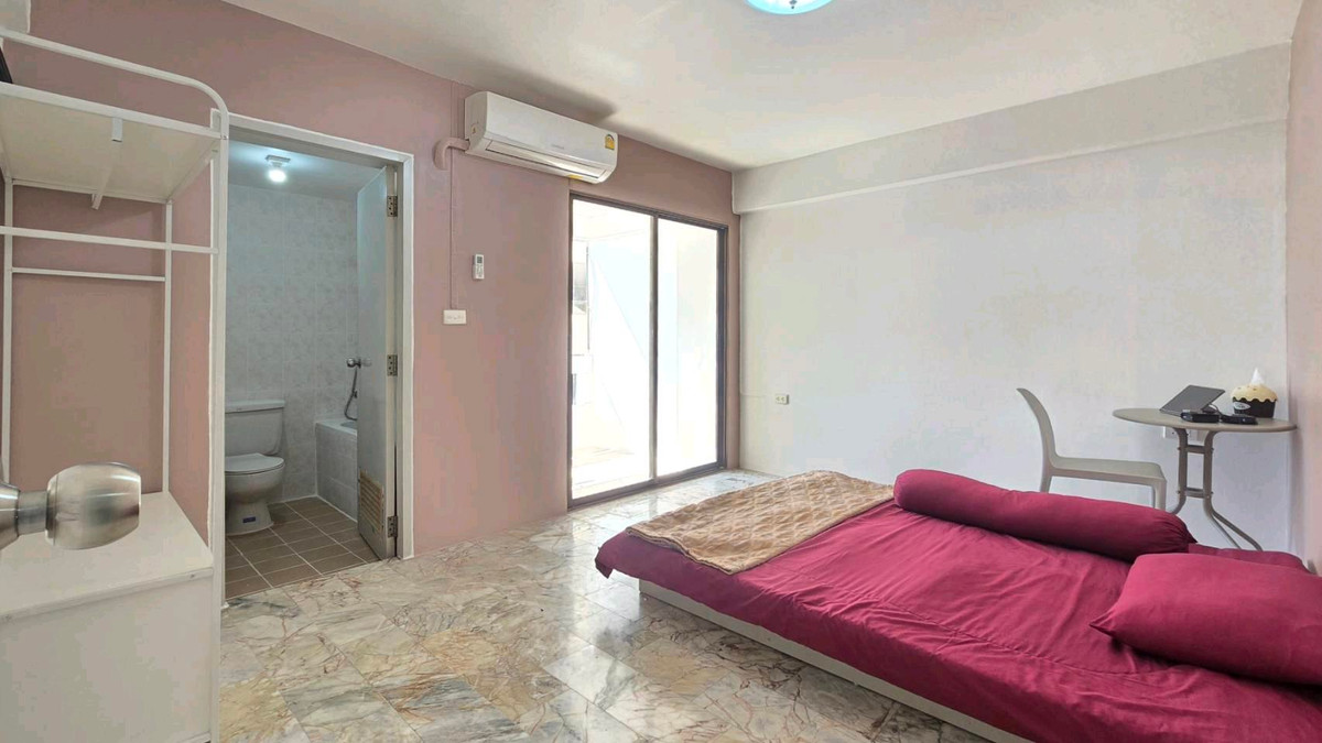 ขายคอนโดรัชดา ห้วยขวาง : ขาย ✨ Grand Park Town ✨ ตกแต่งสวย มีกั้นห้องนอนและห้องนั่งเล่น พร้อมเข้าอยู่ ห้องทิศเหนือ ใกล้ Central Eastville เฟอร์ครบ