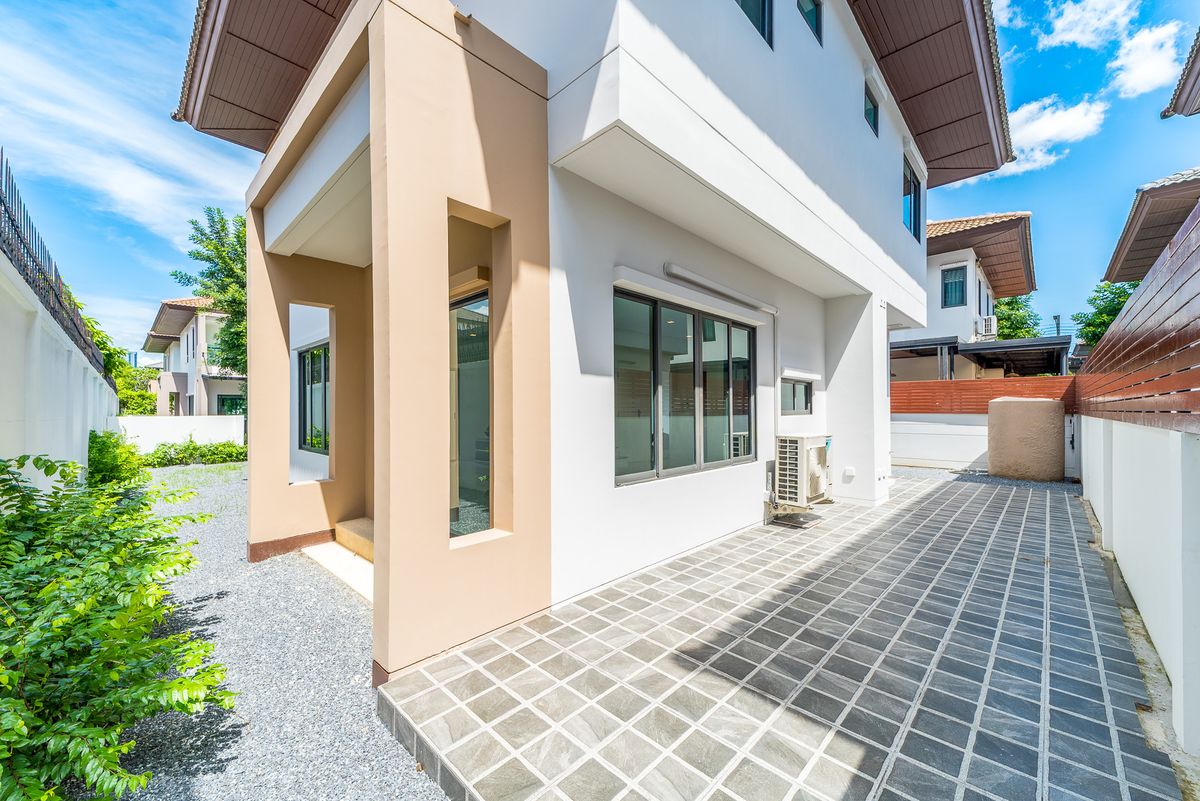 ขายบ้านนวมินทร์ รามอินทรา : บุราสิริ พหลโยธิน - สายไหม บ้านเดี่ยว รีโนเวทใหม่ พร้อมย้ายเข้าอยู่