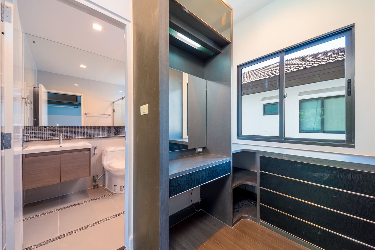 ขายบ้านนวมินทร์ รามอินทรา : บุราสิริ พหลโยธิน - สายไหม บ้านเดี่ยว รีโนเวทใหม่ พร้อมย้ายเข้าอยู่