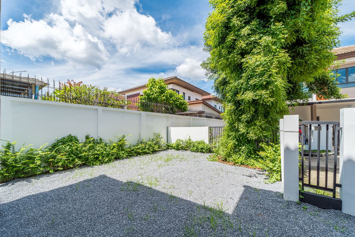 ขายบ้านนวมินทร์ รามอินทรา : บุราสิริ พหลโยธิน - สายไหม บ้านเดี่ยว รีโนเวทใหม่ พร้อมย้ายเข้าอยู่