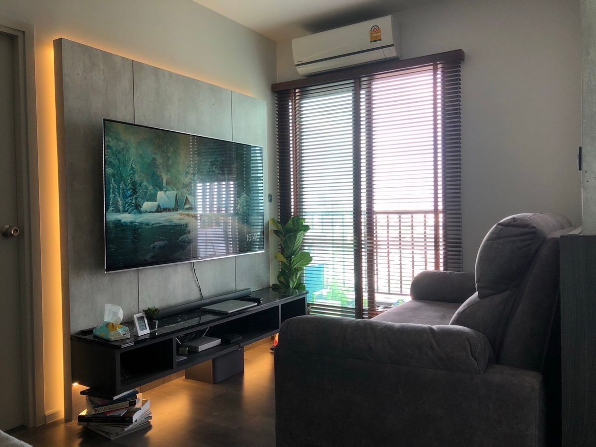 For SaleCondoBang Sue, Wong Sawang, Tao Pun : 2 bedroom condo for sale, large area, high corner room, near Tao Poon Railway Station, connecting to MRT into the city easily, the price is very cheap.
