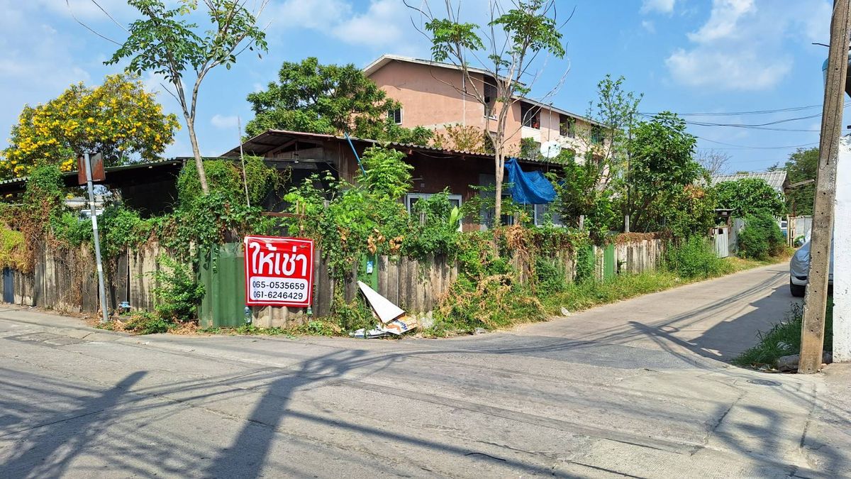 For RentLandChaengwatana, Muangthong : Land for rent 329 sq. Wah, Chaeng Watthana Road, Soi 6, Lak Si, Bangkok, near the main road (N.930)