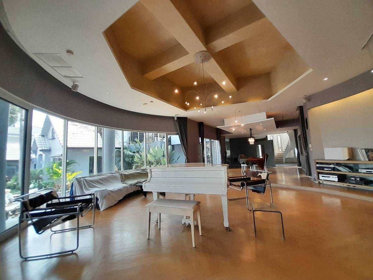 ให้เช่าบ้านพัฒนาการ ศรีนครินทร์ : ให้เช่าบ้านเดี่ยวพัฒนาการ57 พื้นที่ 319 ตรว.  พร้อมสระว่ายน้ำและฟิสเนสส่วนตัว (N.934)