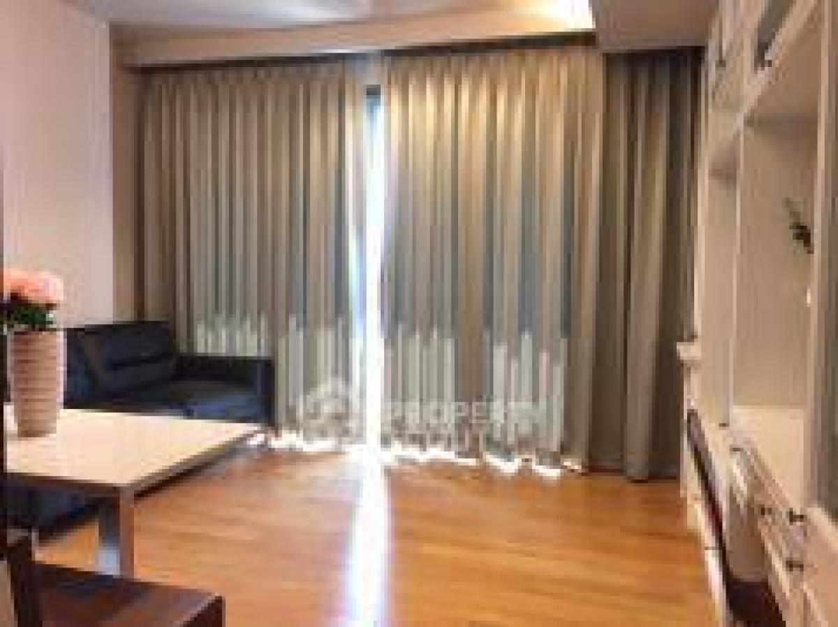 For RentCondoSukhumvit, Asoke, Thonglor : 2-BR Condo at The Lumpini 24 near BTS Phrom Phong