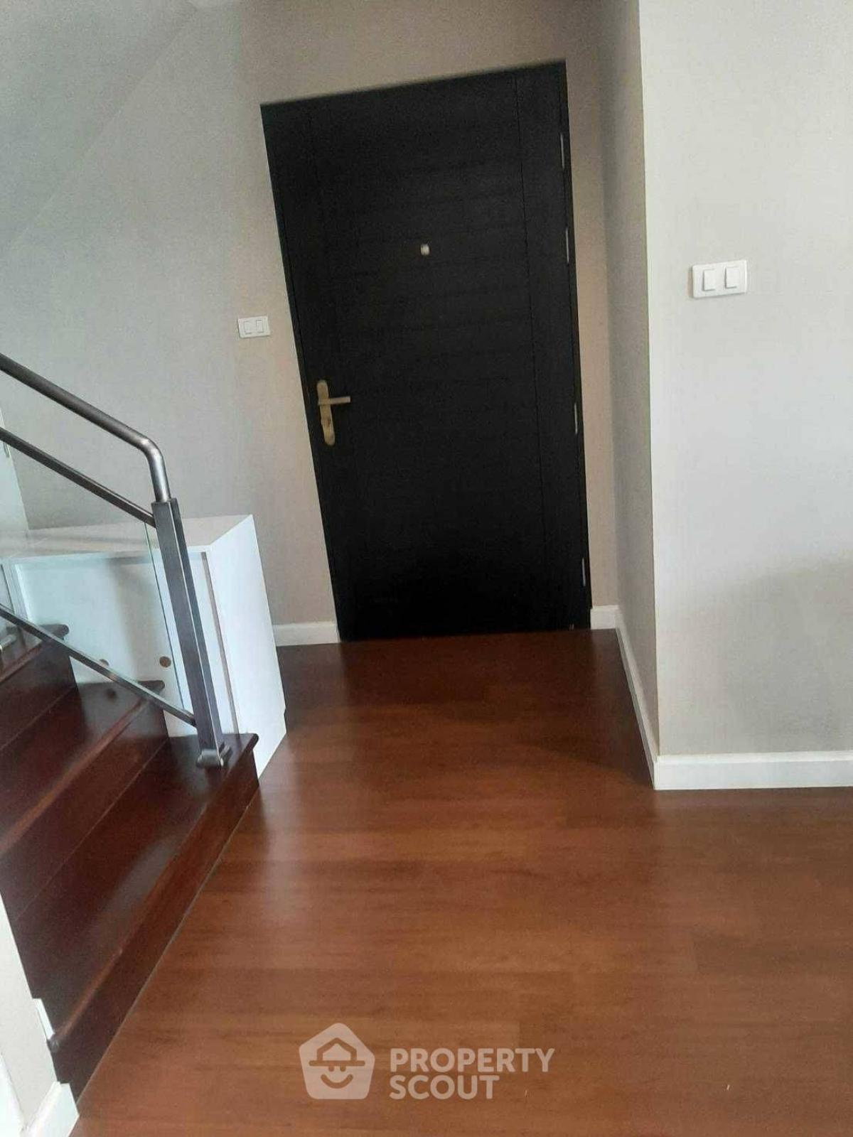 For RentCondoRama9, Petchburi, RCA : 5-BR Condo at Belle Grand Rama 9 near MRT Phra Ram 9