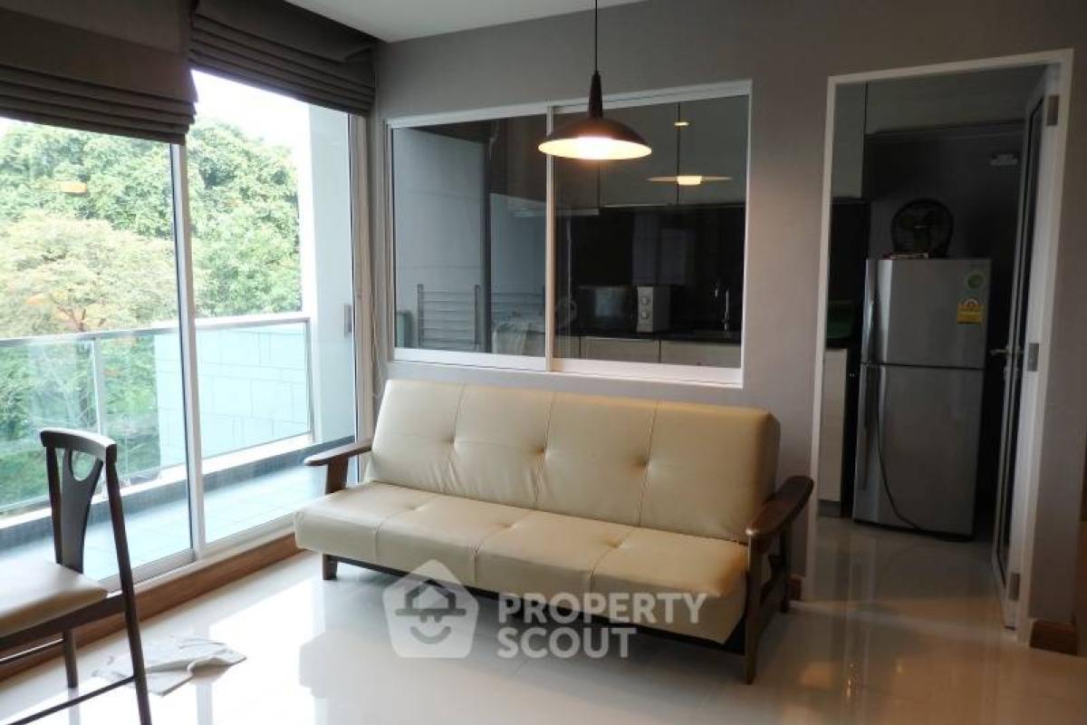 For RentCondoSukhumvit, Asoke, Thonglor : 2-BR Condo at Tree Condo Ekamai near BTS Ekkamai