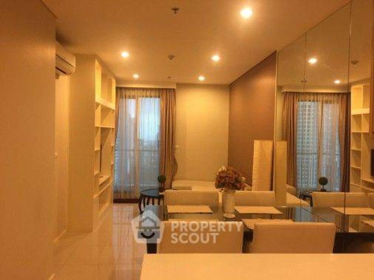 For RentCondoRama9, Petchburi, RCA : 1-BR Condo at Villa Asoke near MRT Phetchaburi