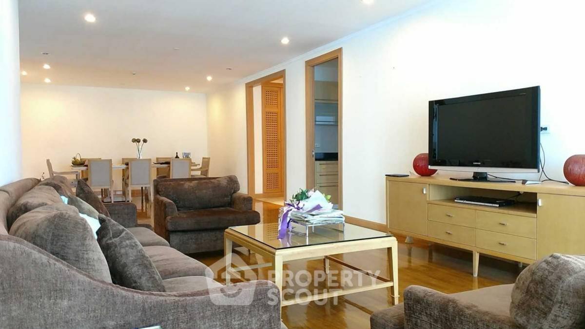 ให้เช่าคอนโดสุขุมวิท อโศก ทองหล่อ : เซอร์วิสอพาร์ทเมนท์ 3-ห้องนอน ใกล้ BTS พร้อมพงษ์