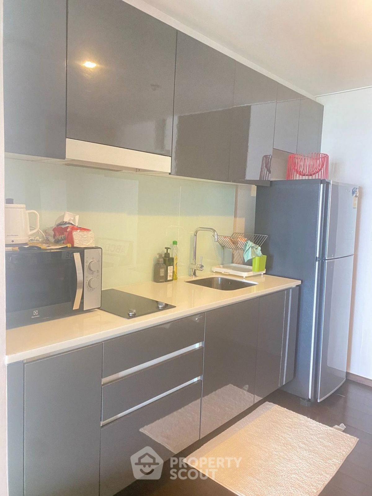 ให้เช่าคอนโดสุขุมวิท อโศก ทองหล่อ : คอนโด 1-ห้องนอน ที่ โนเบิล รีมิกซ์ ใกล้ BTS ทองหล่อ