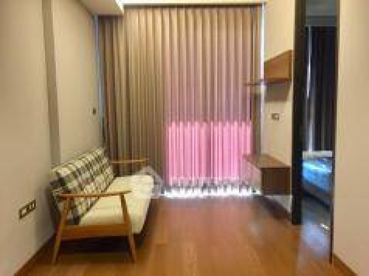 For RentCondoSukhumvit, Asoke, Thonglor : 1-BR Condo at The Lumpini 24 near BTS Phrom Phong