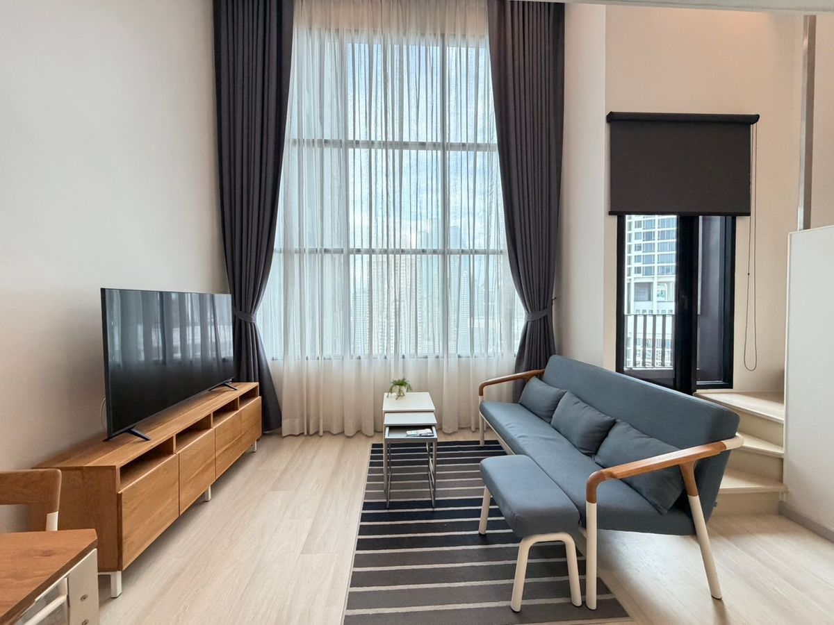 ให้เช่าคอนโดสาทร นราธิวาส : ✨ Newly renovated room, ready to move in! 🏢 Rent: ไนท์บริดจ์ ไพร์ม สาทร 🛏 ประเภท: 1 ห้องนอน 📏 ขนาด: 24 ตร.ม. 💰 ราคา: 19,000 บาท/เดือน 📍 ทำเล: ใจกลางเมือง เดินทางสะดวก