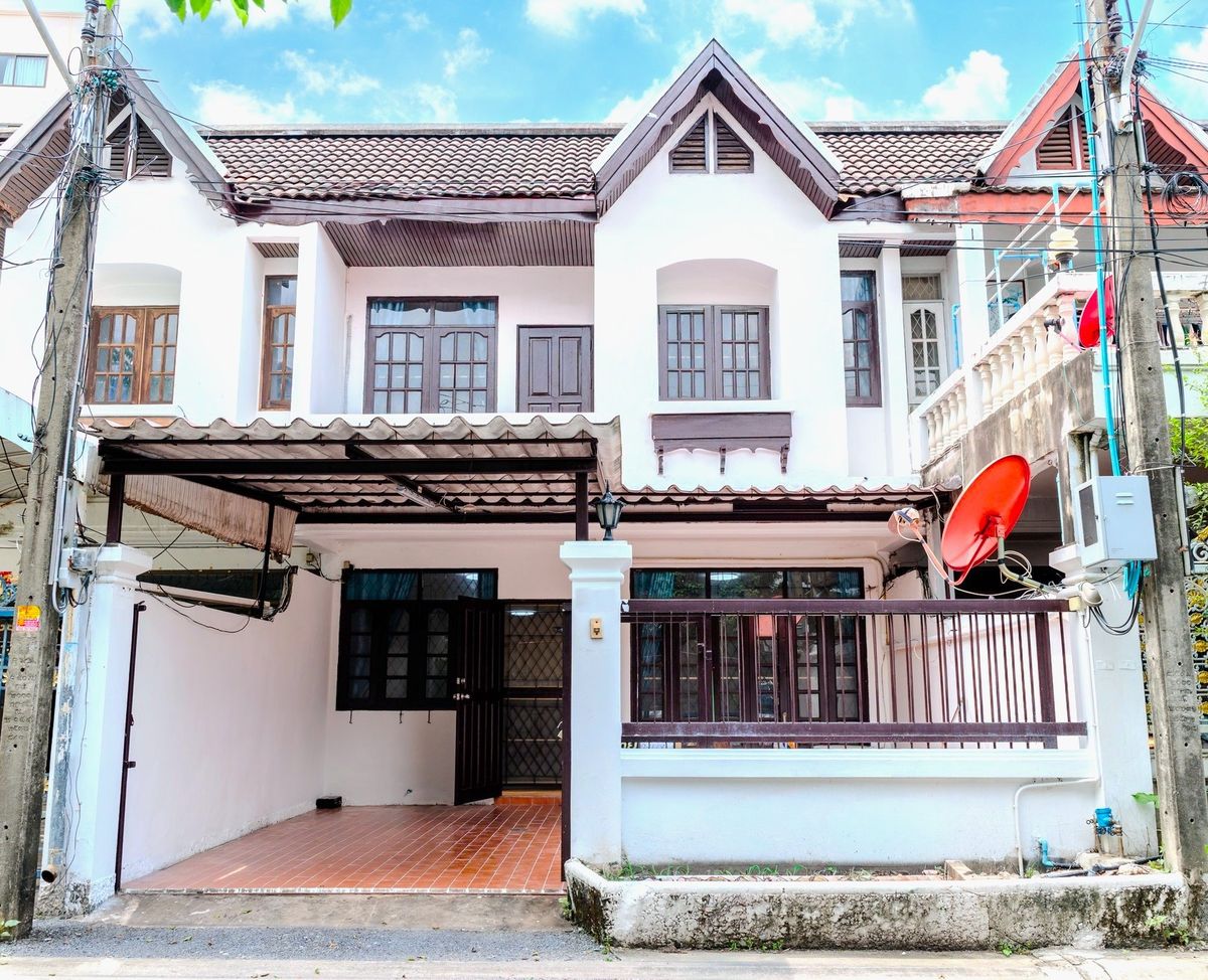 For RentTownhomeRatchadapisek, Huaikwang, Suttisan : HK0585♛ 4-bedroom townhouse for rent ⚝ Huai Khwang-Ratchada ♜MRT Huai Khwang ∞099-5919653,065-9423251