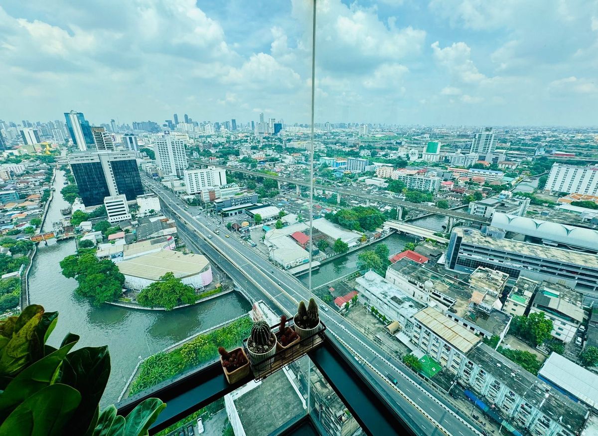 ขายคอนโดพระราม 9 เพชรบุรีตัดใหม่ RCA : The Tree Sukhumvit 71-Ekamai | ขาย 4.80 ล้าน 🌟 ห้องมุม วิวโล่ง เงียบสงบ พร้อมเฟอร์ครบ 📞 092-690-5445