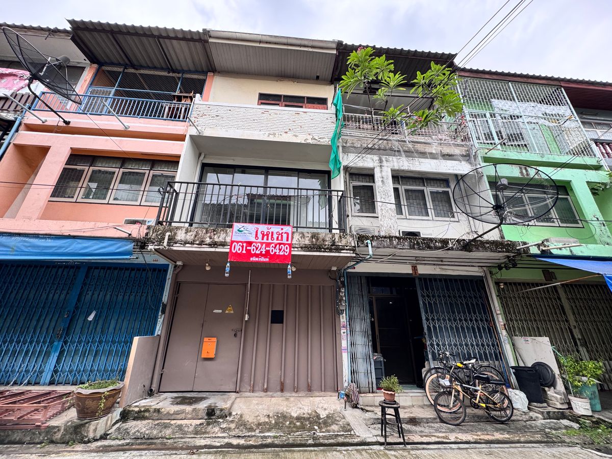 For RentTownhomeOnnut, Udomsuk : Rent a commercial building, Sukhumvit 95 Near BTS Bangchak (N.856)