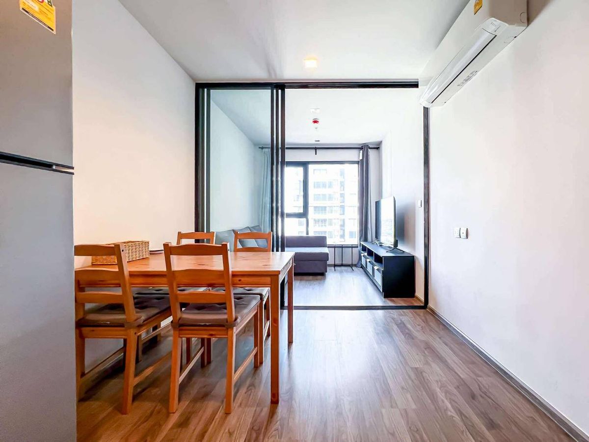 For RentCondoLadprao, Central Ladprao : LIFE LADPRAO VALLEY Condo for Rent. Completely decorated with BTS, Lat Phrao, opposite Central Ladprao !!