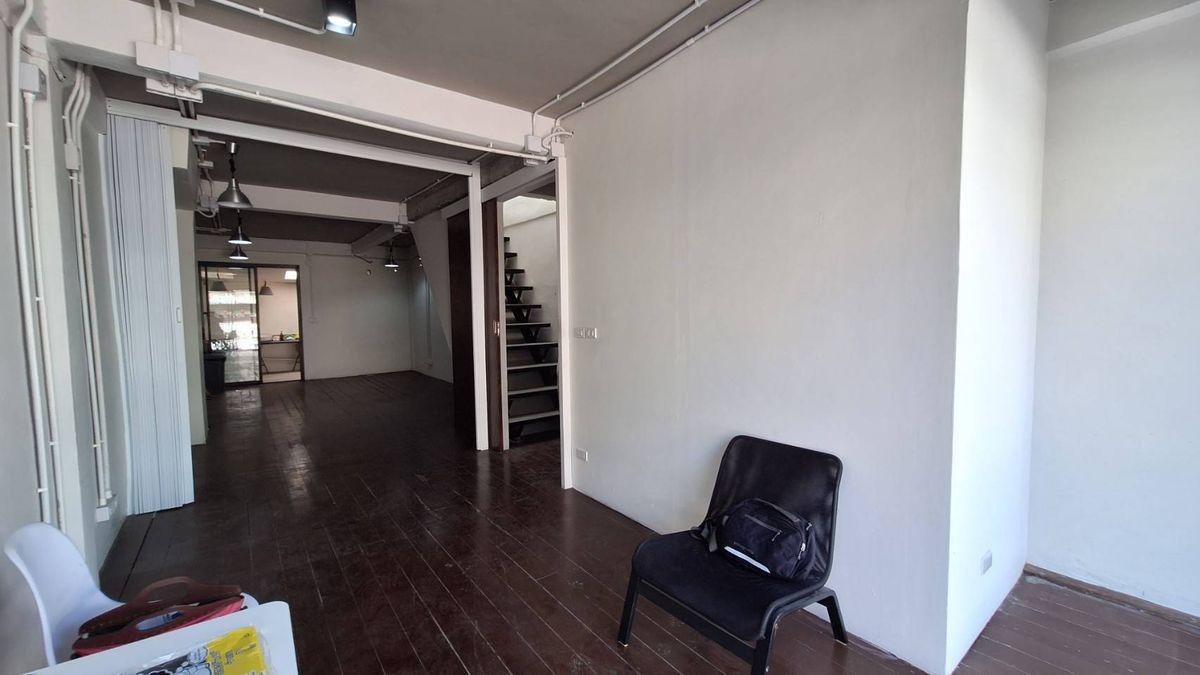 For RentTownhomeOnnut, Udomsuk : Rent a commercial building, Sukhumvit 95 Near BTS Bangchak (N.856)