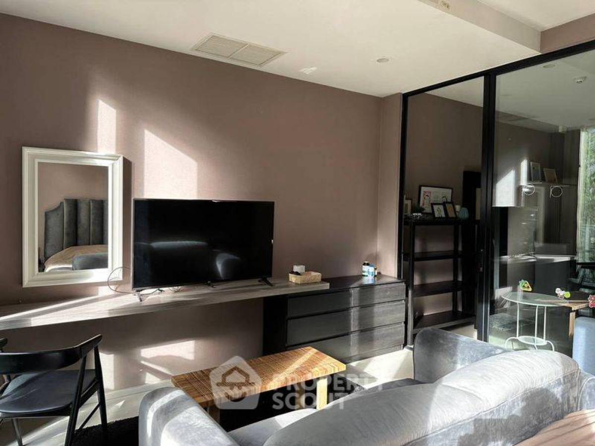 For RentCondoWitthayu, Chidlom, Langsuan, Ploenchit : 1-BR Condo at Noble Ploenchit near BTS Phloen Chit