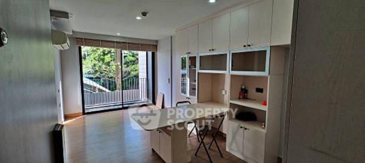 For SaleCondoAri,Anusaowaree : 2-BR Condo at Fynn Aree near BTS Ari