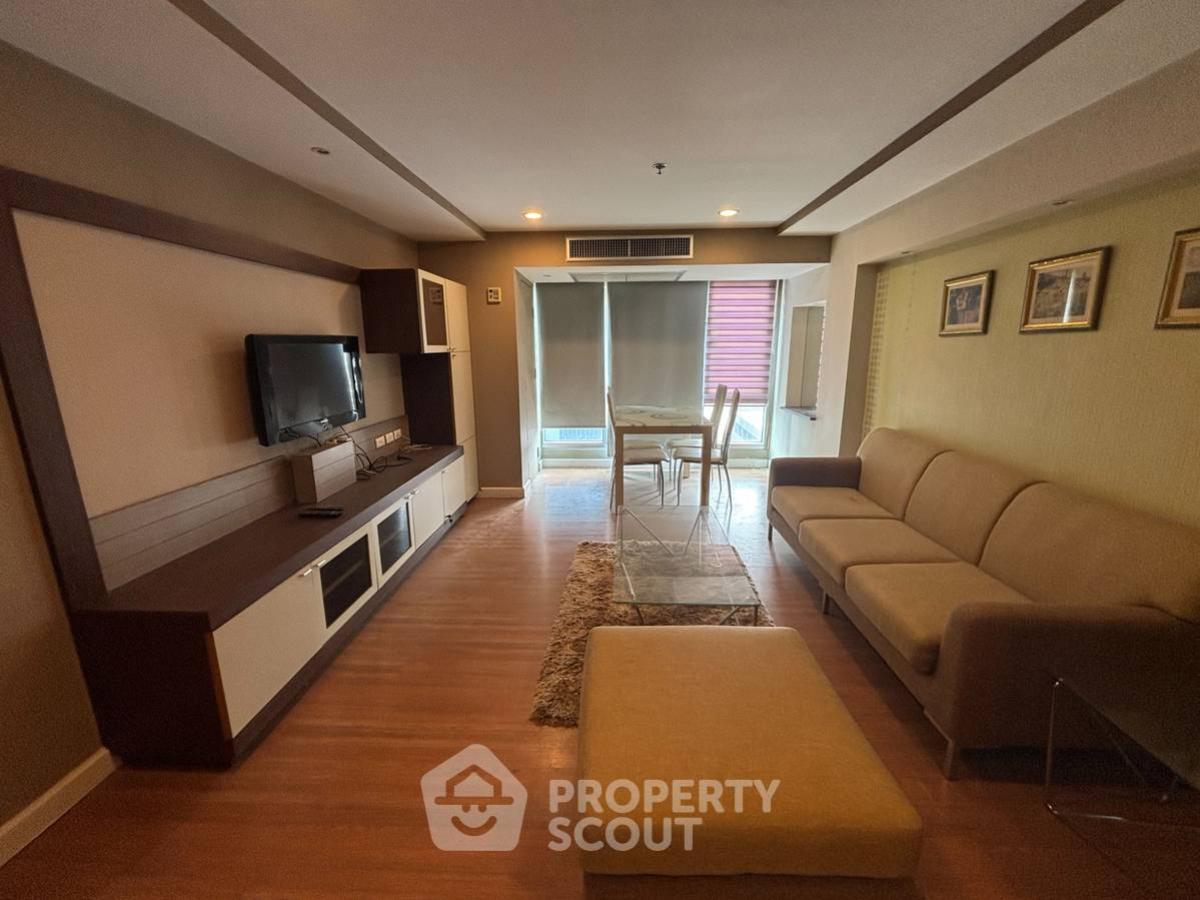 For SaleCondoNana, North Nana,Sukhumvit13, Soi Nana : 2-BR Condo at The Trendy Condominium near BTS Nana