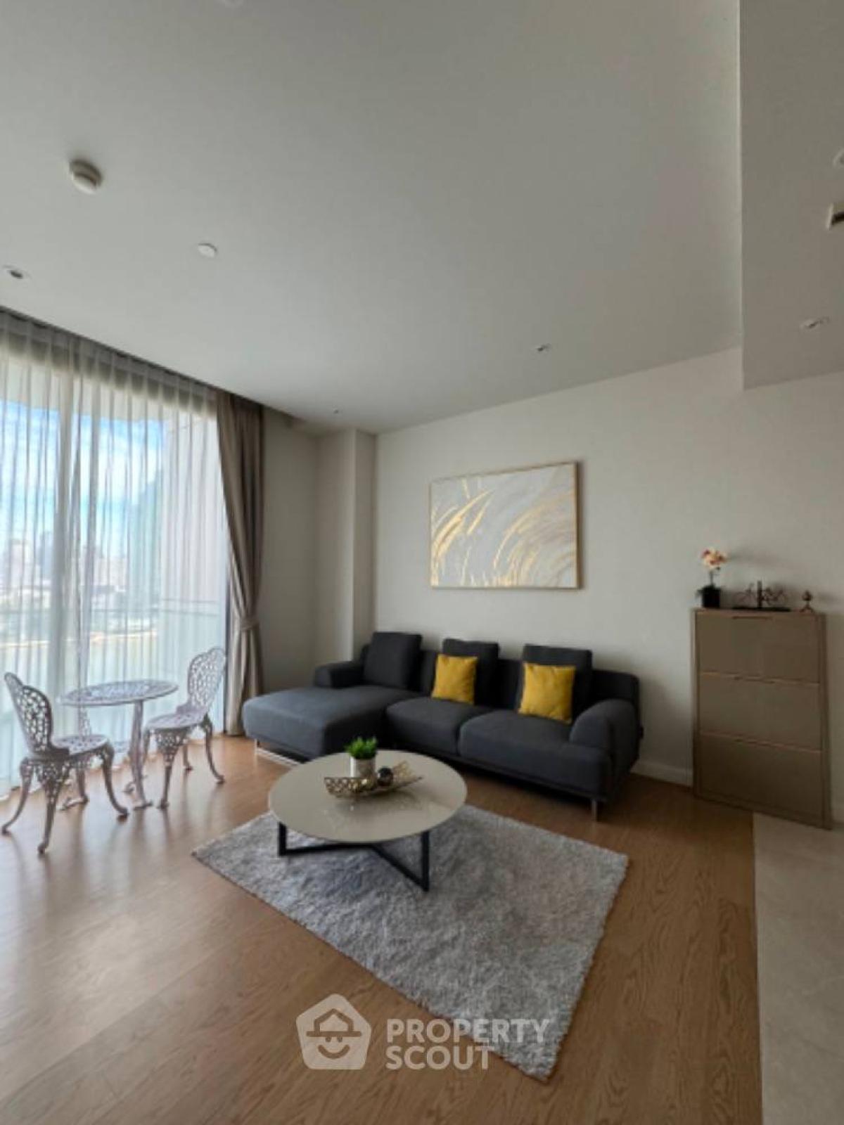 For SaleCondoWongwianyai, Charoennakor : 1-BR Condo at Magnolias Waterfront Residences near BTS Saphan Taksin
