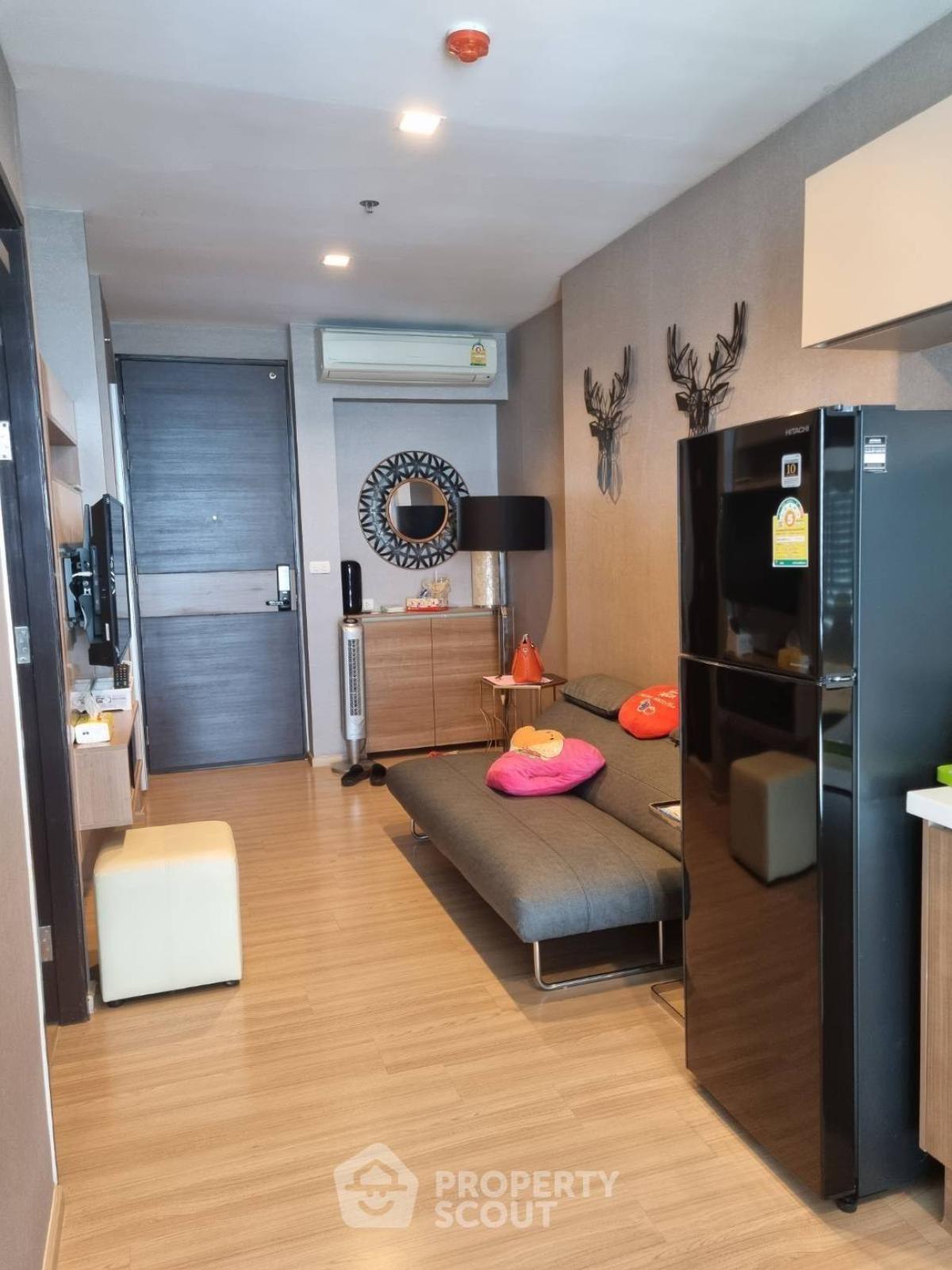 For SaleCondoSathorn, Narathiwat : 1-BR Condo at Rhythm Sathorn near BTS Saphan Taksin