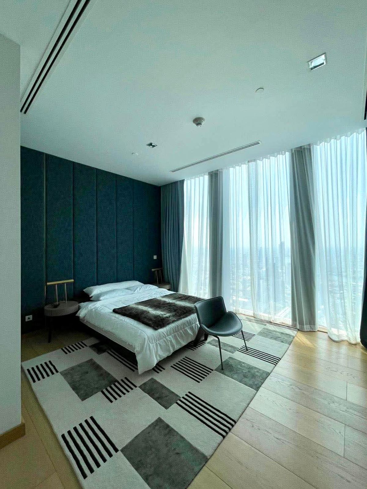 For RentCondoSathorn, Narathiwat : Ritz Carlton Mahanakorn residences for rent Penthouse 4bedrooms 6bathrooms 1.8mb. | Contact 085-546-9559