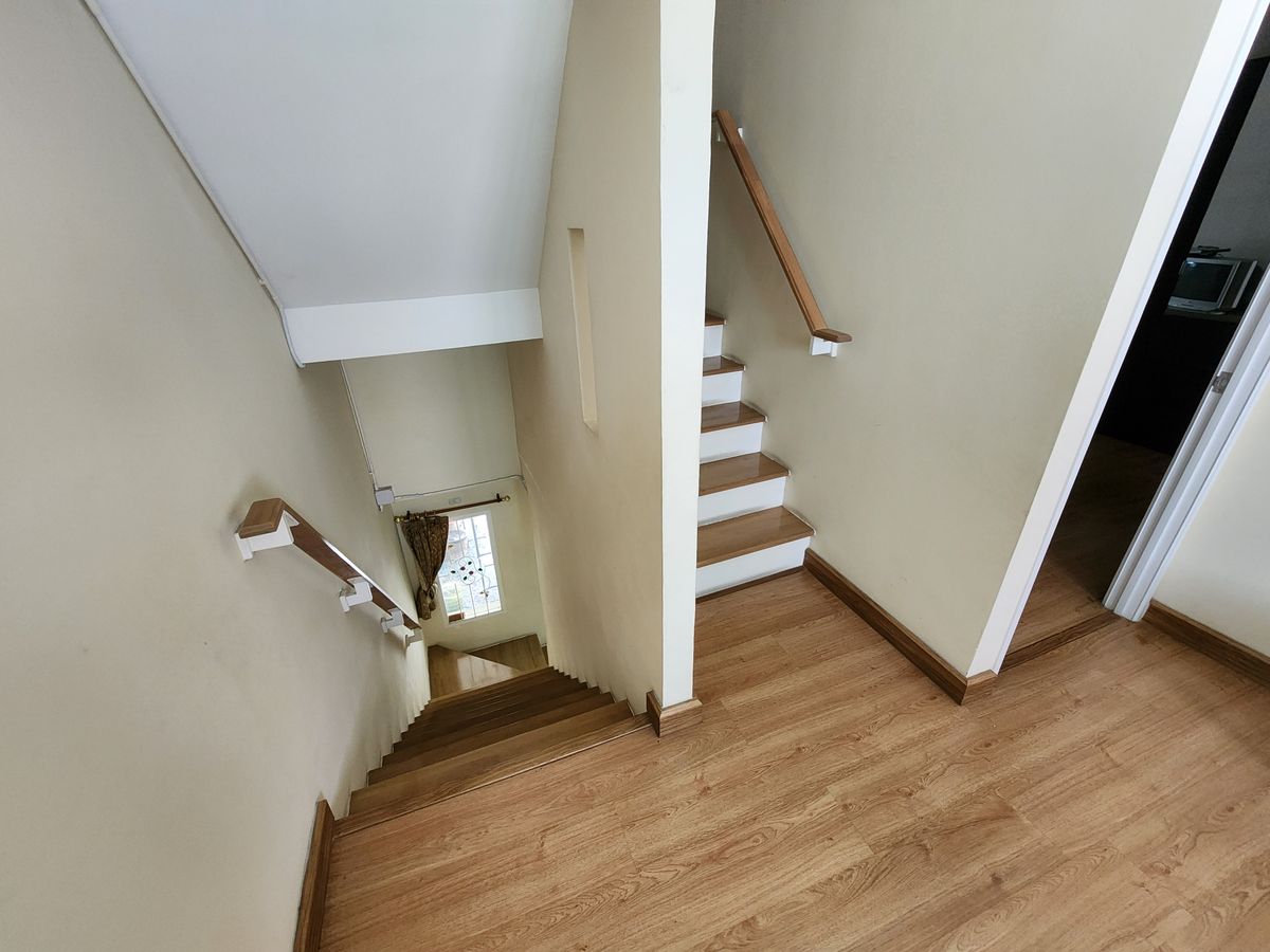 ให้เช่าทาวน์โฮมพระราม 5 ราชพฤกษ์ บางกรวย : ลดราคา**บ้านว่างครับผม 2 ห้องมาสเตอร์เบดรูม**หมู่บ้านโกลเด้นทาวน์ ปิ่นเกล้า-จรัญสนิทวงศ์📌📌ซอยที่ 7 เพื่อนบ้านดี อยู่ใกล้ทางเข้าโครงการเดินทางสะดวก