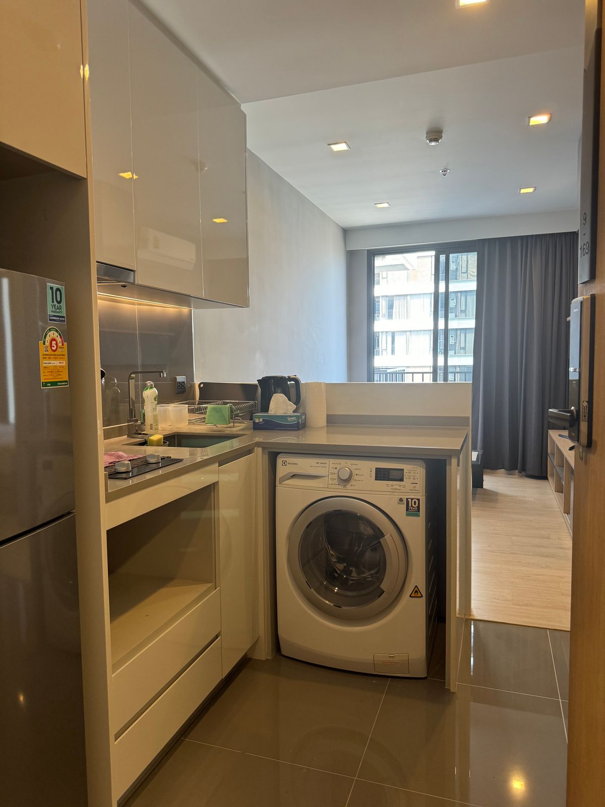 ขายคอนโดสุขุมวิท อโศก ทองหล่อ : M Thonglor ✅ ขาย 4.69 ลบ. 🐾 เลี้ยงสัตว์เปิดเผย 🧳 พร้อมเข้าอยู่ 🏙️ ชั้นสูง 1 ห้องนอน 33.24 ตร.ม. Rental Yield 5% ต่อปี  🤝 ยินดีรับ Co-Agent