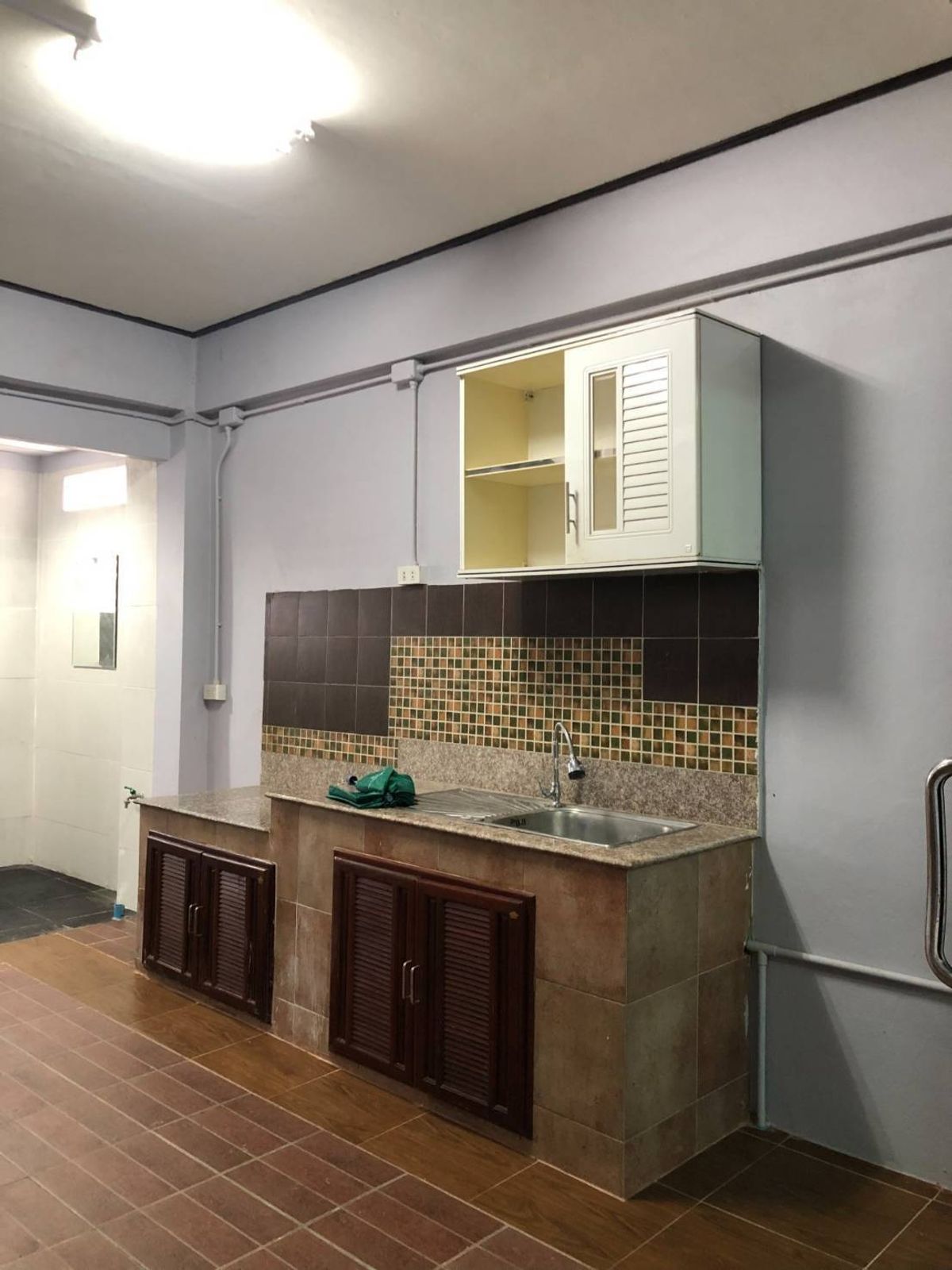 For RentShop HouseSukhumvit, Asoke, Thonglor : Rent a 3rd floor commercial building, Soi Sukhumvit 49, suitable for living- opening a business- doing home office (N.1037)