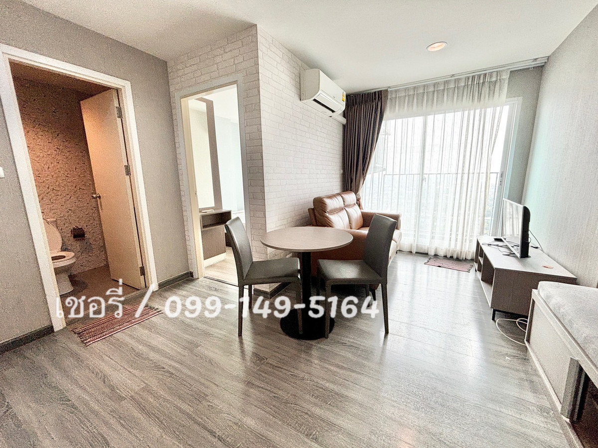 ให้เช่าคอนโดสมุทรปราการ สำโรง : เช่าคอนโด The Trust Condo @ BTS Erawan ติดรถไฟฟ้าเอราวัณ ห้องแต่งสวย ติดวอลล์เปเปอร์ รีโนเวทพื้นSPCกันน้ำ ติดตาข่ายกันนกที่ระเบียง ลมดีมาก วิวแม่น้ำ ส่วนกลางจัดเต็ม / โทร 099-149-5164