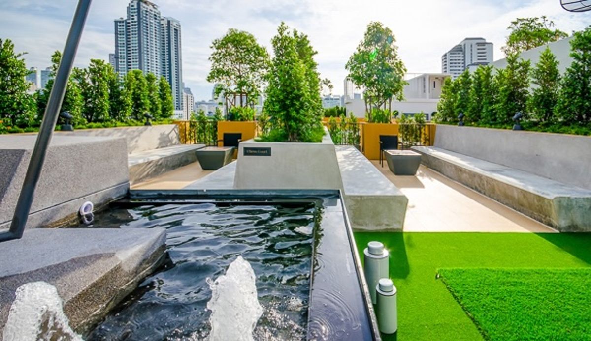 ขายคอนโดสุขุมวิท อโศก ทองหล่อ : Maestro 39 ขายพร้อมผู้เช่า! 🔥 ขายขาดทุนเกือบล้าน! ✅ ขาย 3.6 ลบ. 🔑 30.40 ตร.ม. ✨ Rental Yield 6% ต่อปี 📅 ค่าเช่า 18,000 บาท/เดือน 🚫 ไม่รับ Co-agent