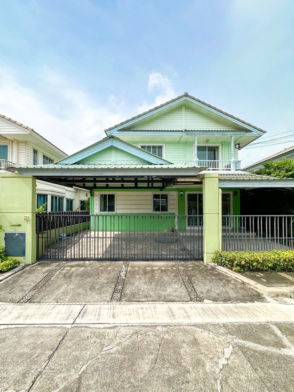 For SaleHouseRama 2, Bang Khun Thian : 🏡🌳 Detached house in a dream! Pruek Lada Tha Kham - Rama 2 | Large back, garden! 🌳🏡