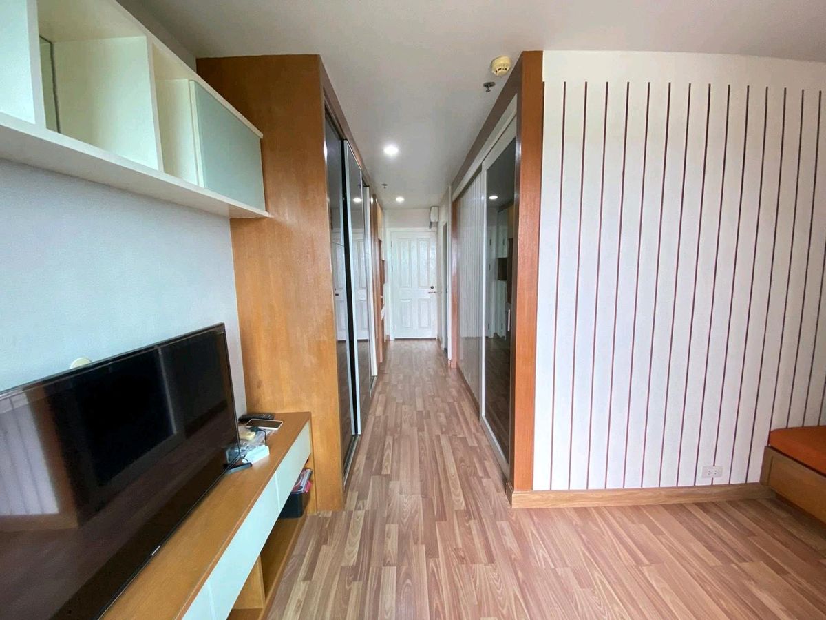 ให้เช่าคอนโดวิภาวดี ดอนเมือง หลักสี่ : Regent Home 15 แจ้งวัฒนะ – หลักสี่ ใกล้รถไฟฟ้า วัดพระศรีฯแต่งครบ พร้อมเฟอร์ + เครื่องใช้ไฟฟ้าใหม่ 📦