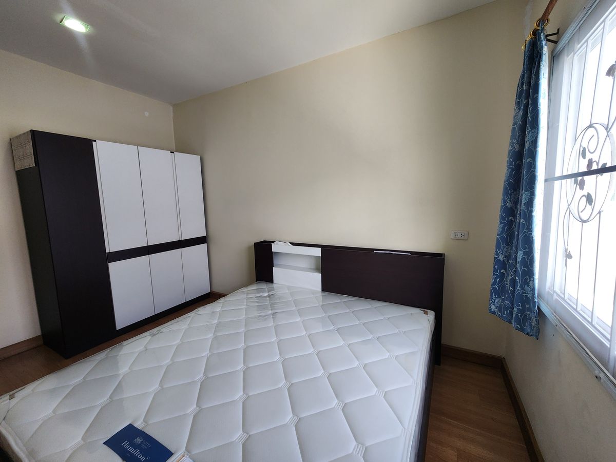 ให้เช่าทาวน์โฮมพระราม 5 ราชพฤกษ์ บางกรวย : ลดราคา**บ้านว่างครับผม 2 ห้องมาสเตอร์เบดรูม**หมู่บ้านโกลเด้นทาวน์ ปิ่นเกล้า-จรัญสนิทวงศ์📌📌ซอยที่ 7 เพื่อนบ้านดี อยู่ใกล้ทางเข้าโครงการเดินทางสะดวก